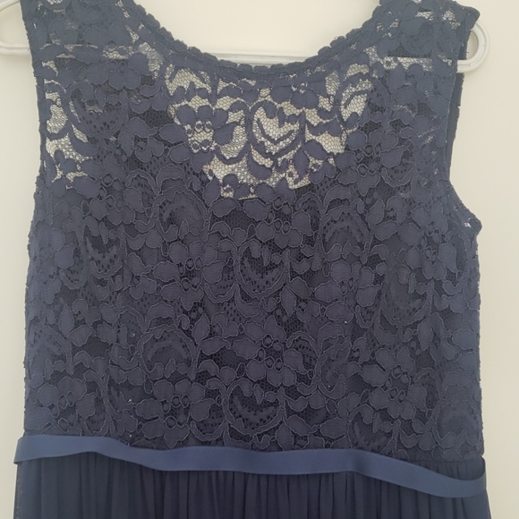 Lace and Chiffon Gown - Picture 3 of 8